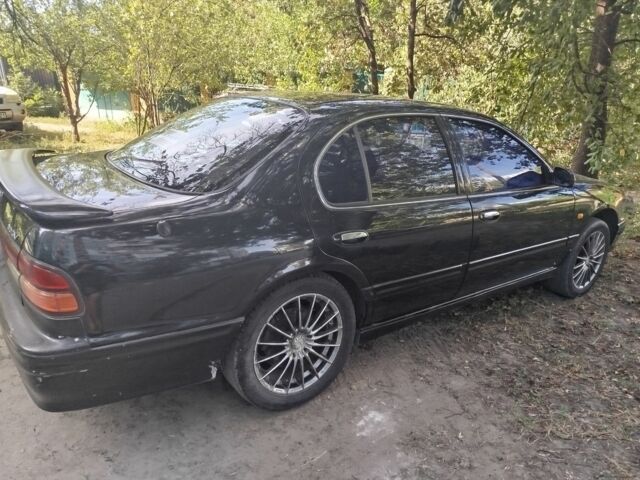 Черный Ниссан Максима, объемом двигателя 3 л и пробегом 403 тыс. км за 2500 $, фото 4 на Automoto.ua