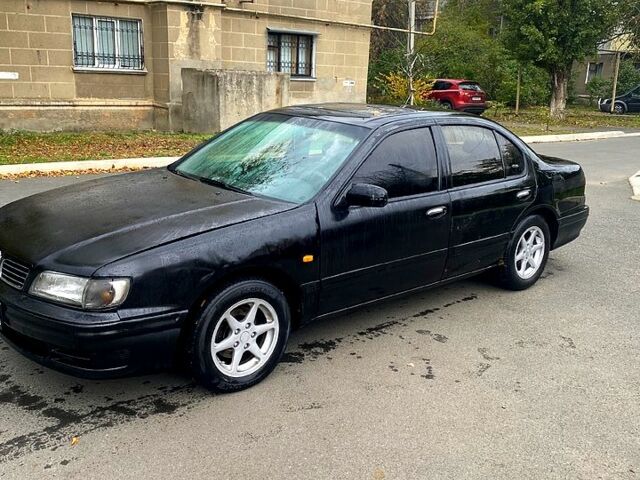 Ниссан Максима 1997 в Измаиле на Automoto.ua Черный Ниссан Максима, объемом двигателя 3 л и пробегом 350 тыс. км за 2100 $, фото 4 на Automoto.ua