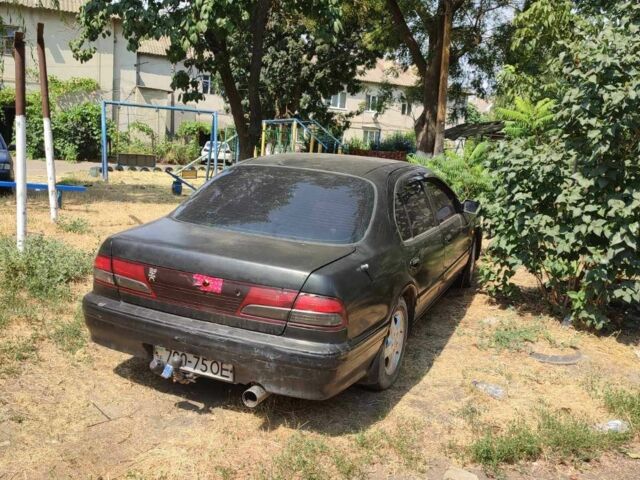 Чорний Ніссан Максіма, об'ємом двигуна 2 л та пробігом 416 тис. км за 1800 $, фото 3 на Automoto.ua