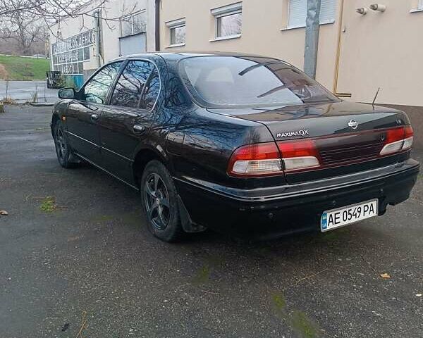 Черный Ниссан Максима, объемом двигателя 2 л и пробегом 291 тыс. км за 2850 $, фото 3 на Automoto.ua