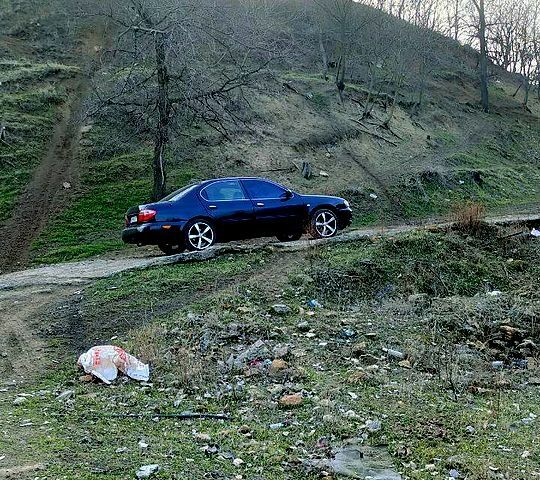 Чорний Ніссан Максіма, об'ємом двигуна 2 л та пробігом 280 тис. км за 3600 $, фото 7 на Automoto.ua