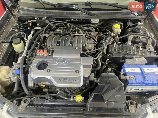 Ніссан Максіма 2001 у Одесі на Automoto.ua Чорний Ніссан Максіма, об'ємом двигуна 2 л та пробігом 378 тис. км за 3500 $, фото 12 на Automoto.ua