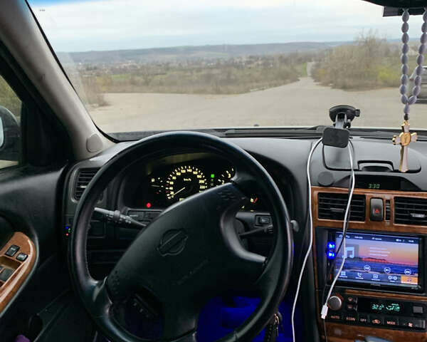 Черный Ниссан Максима, объемом двигателя 2 л и пробегом 258 тыс. км за 4500 $, фото 15 на Automoto.ua