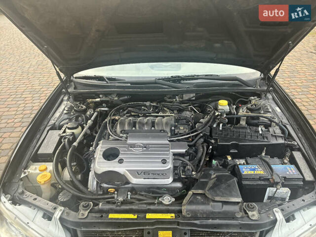 Черный Ниссан Максима, объемом двигателя 3 л и пробегом 323 тыс. км за 5799 $, фото 41 на Automoto.ua