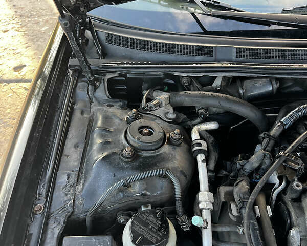 Черный Ниссан Максима, объемом двигателя 2 л и пробегом 300 тыс. км за 3300 $, фото 12 на Automoto.ua