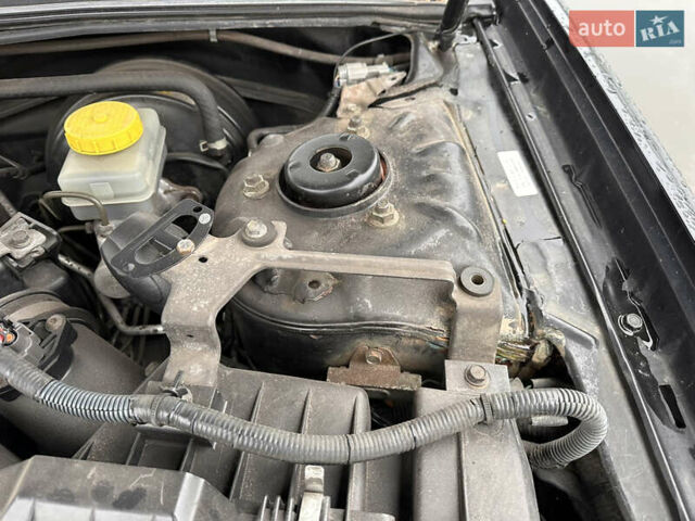 Черный Ниссан Максима, объемом двигателя 3 л и пробегом 465 тыс. км за 5000 $, фото 49 на Automoto.ua