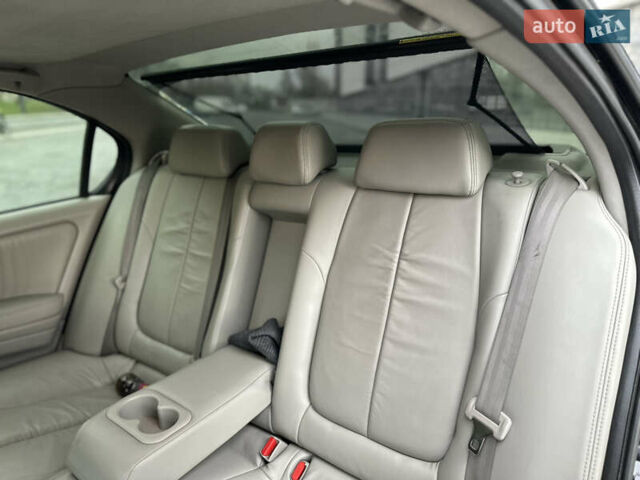 Черный Ниссан Максима, объемом двигателя 2 л и пробегом 221 тыс. км за 4800 $, фото 17 на Automoto.ua