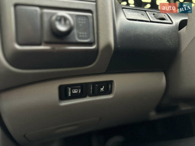 Черный Ниссан Максима, объемом двигателя 2 л и пробегом 221 тыс. км за 4800 $, фото 20 на Automoto.ua