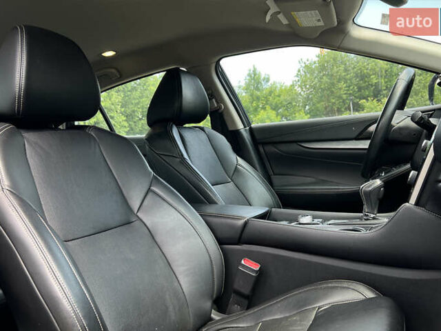 Черный Ниссан Максима, объемом двигателя 3.5 л и пробегом 51 тыс. км за 15499 $, фото 8 на Automoto.ua