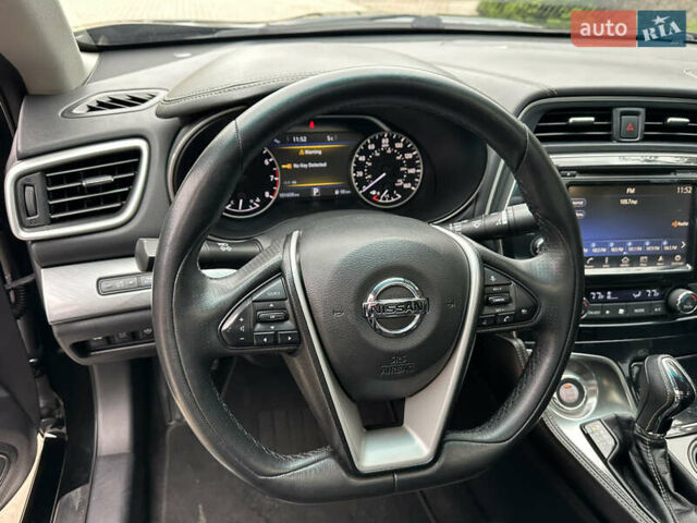 Ніссан Максіма 2017 у Белой Церкве на Automoto.ua Чорний Ніссан Максіма, об'ємом двигуна 3.5 л та пробігом 101 тис. км за 15700 $, фото 11 на Automoto.ua