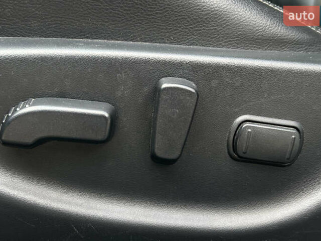 Черный Ниссан Максима, объемом двигателя 3.5 л и пробегом 51 тыс. км за 15499 $, фото 18 на Automoto.ua