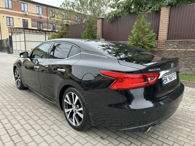 Черный Ниссан Максима, объемом двигателя 3.5 л и пробегом 100 тыс. км за 15700 $, фото 3 на Automoto.ua