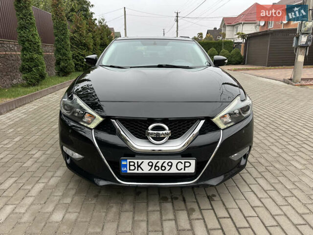 Ніссан Максіма 2017 у Белой Церкве на Automoto.ua Чорний Ніссан Максіма, об'ємом двигуна 3.5 л та пробігом 101 тис. км за 15700 $, фото 4 на Automoto.ua