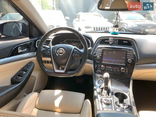 Ниссан Максима 2017 в Виннице на Automoto.ua Черный Ниссан Максима, объемом двигателя 3.5 л и пробегом 140 тыс. км за 15890 $, фото 37 на Automoto.ua