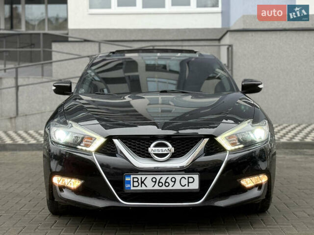 Черный Ниссан Максима, объемом двигателя 3.5 л и пробегом 102 тыс. км за 14900 $, фото 11 на Automoto.ua