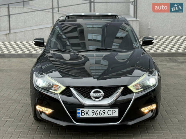 Черный Ниссан Максима, объемом двигателя 3.5 л и пробегом 102 тыс. км за 14900 $, фото 12 на Automoto.ua