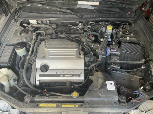 Фіолетовий Ніссан Максіма, об'ємом двигуна 3 л та пробігом 250 тис. км за 1700 $, фото 4 на Automoto.ua