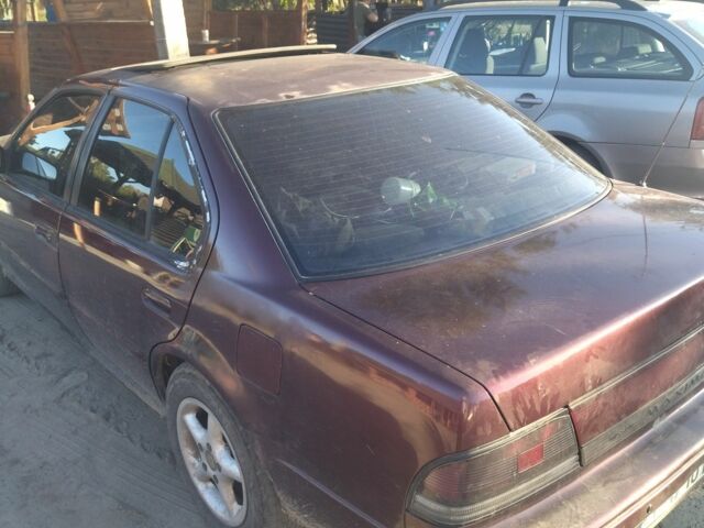 Красный Ниссан Максима, объемом двигателя 3 л и пробегом 337 тыс. км за 1500 $, фото 3 на Automoto.ua