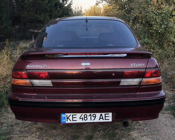 Красный Ниссан Максима, объемом двигателя 2 л и пробегом 226 тыс. км за 5100 $, фото 10 на Automoto.ua