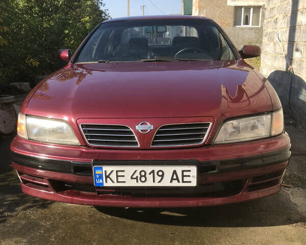 Красный Ниссан Максима, объемом двигателя 2 л и пробегом 226 тыс. км за 5100 $, фото 2 на Automoto.ua
