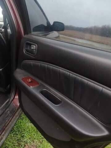 Червоний Ніссан Максіма, об'ємом двигуна 2 л та пробігом 390 тис. км за 2500 $, фото 10 на Automoto.ua