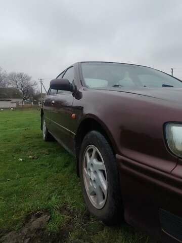 Червоний Ніссан Максіма, об'ємом двигуна 2 л та пробігом 390 тис. км за 2500 $, фото 4 на Automoto.ua