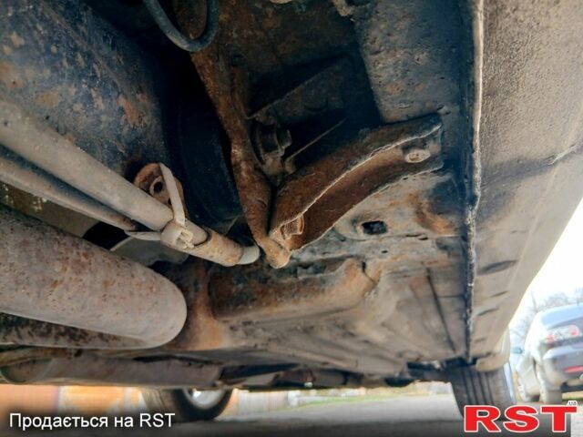 Жовтий Ніссан Максіма, об'ємом двигуна 2 л та пробігом 305 тис. км за 5100 $, фото 9 на Automoto.ua