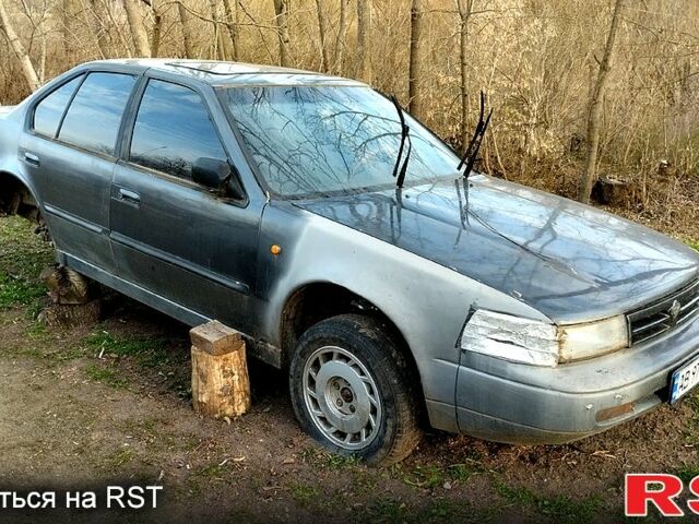 Серый Ниссан Максима, объемом двигателя 3 л и пробегом 123 тыс. км за 1400 $, фото 3 на Automoto.ua
