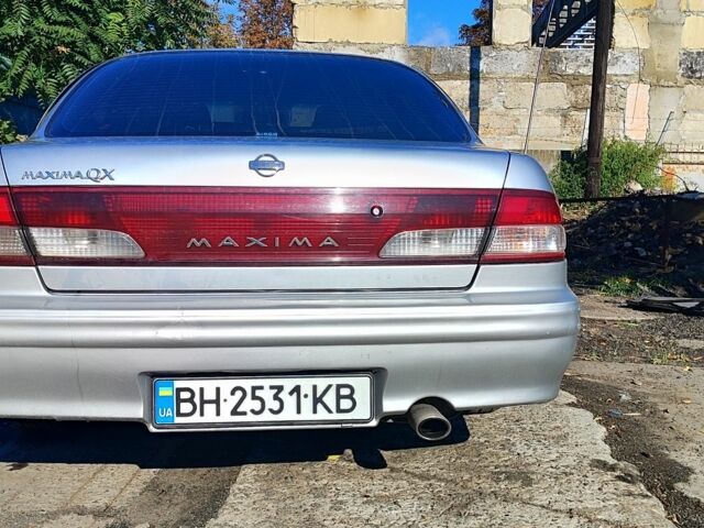Сірий Ніссан Максіма, об'ємом двигуна 2 л та пробігом 400 тис. км за 2300 $, фото 2 на Automoto.ua