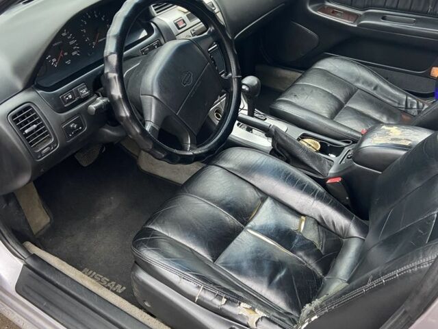 Серый Ниссан Максима, объемом двигателя 3 л и пробегом 400 тыс. км за 3000 $, фото 6 на Automoto.ua