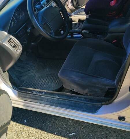 Серый Ниссан Максима, объемом двигателя 2 л и пробегом 400 тыс. км за 2800 $, фото 4 на Automoto.ua