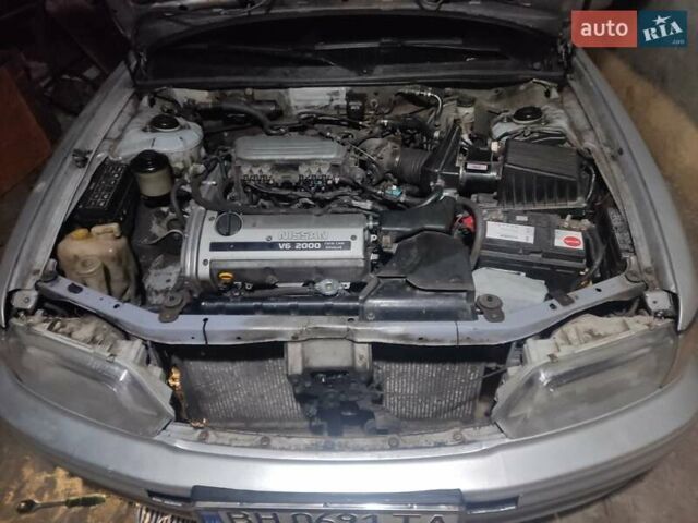 Серый Ниссан Максима, объемом двигателя 2 л и пробегом 202 тыс. км за 2100 $, фото 6 на Automoto.ua