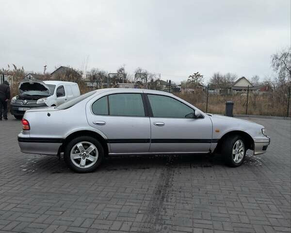 Серый Ниссан Максима, объемом двигателя 2.99 л и пробегом 289 тыс. км за 2000 $, фото 5 на Automoto.ua