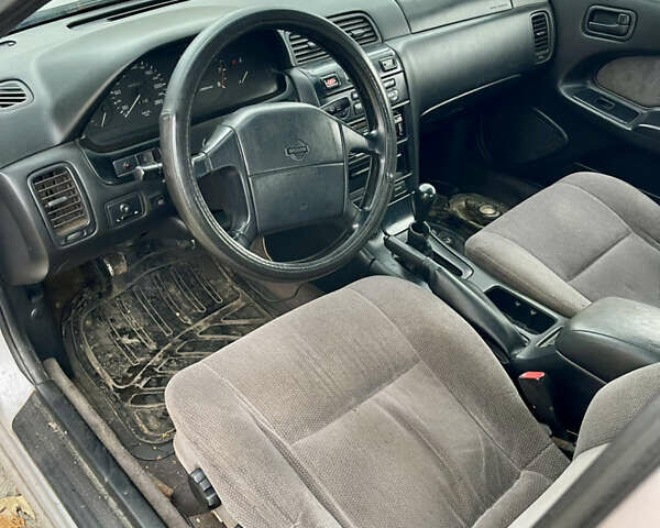 Сірий Ніссан Максіма, об'ємом двигуна 2 л та пробігом 480 тис. км за 1450 $, фото 4 на Automoto.ua