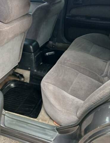 Серый Ниссан Максима, объемом двигателя 3 л и пробегом 300 тыс. км за 2600 $, фото 5 на Automoto.ua