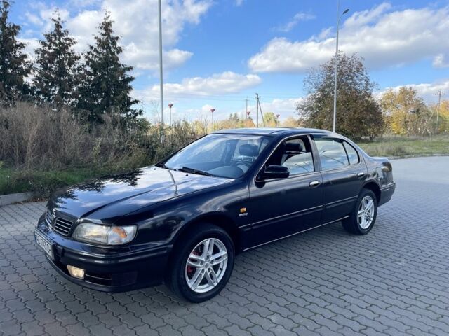 Ніссан Максіма 1997 у Тульчине на Automoto.ua Сірий Ніссан Максіма, об'ємом двигуна 3 л та пробігом 350 тис. км за 3100 $, фото 2 на Automoto.ua