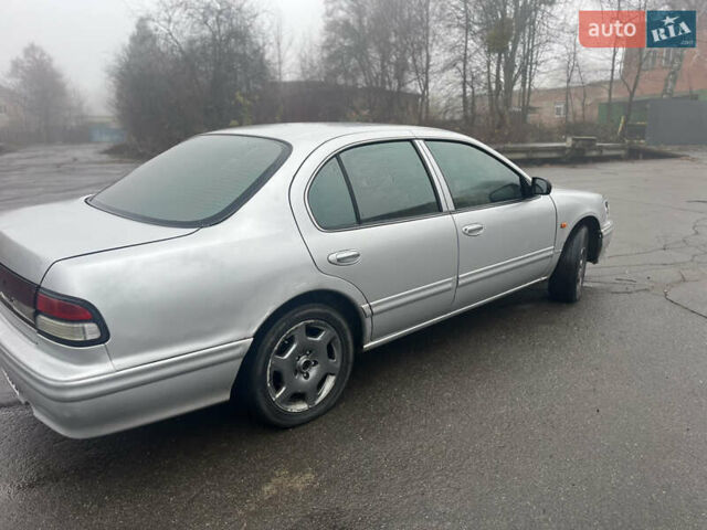 Серый Ниссан Максима, объемом двигателя 3 л и пробегом 480 тыс. км за 1600 $, фото 4 на Automoto.ua