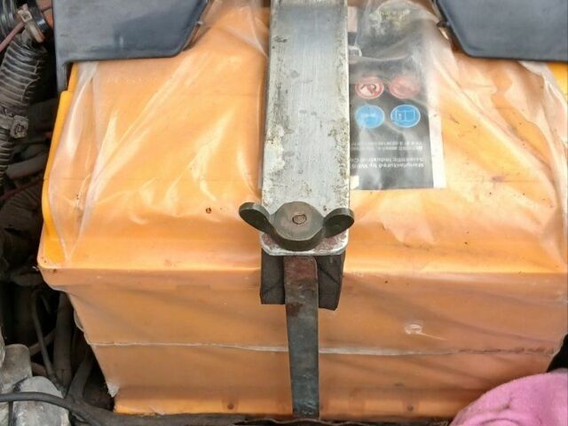 Сірий Ніссан Максіма, об'ємом двигуна 3 л та пробігом 300 тис. км за 2600 $, фото 4 на Automoto.ua