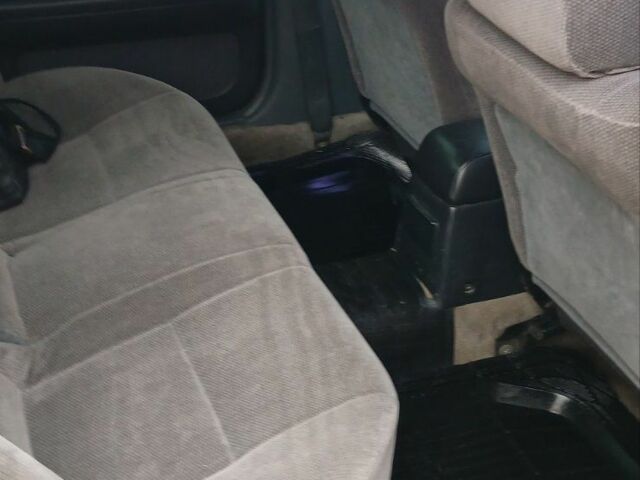 Сірий Ніссан Максіма, об'ємом двигуна 3 л та пробігом 300 тис. км за 2600 $, фото 5 на Automoto.ua