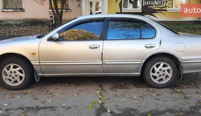 Сірий Ніссан Максіма, об'ємом двигуна 3 л та пробігом 240 тис. км за 2970 $, фото 2 на Automoto.ua