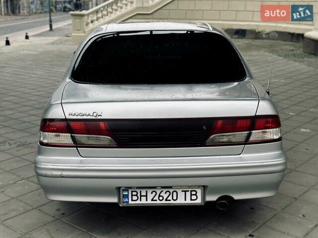 Серый Ниссан Максима, объемом двигателя 2.99 л и пробегом 330 тыс. км за 2200 $, фото 4 на Automoto.ua