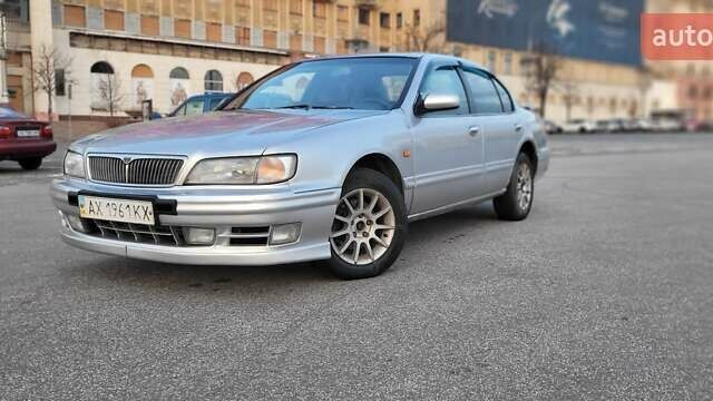 Серый Ниссан Максима, объемом двигателя 3 л и пробегом 360 тыс. км за 2800 $, фото 3 на Automoto.ua