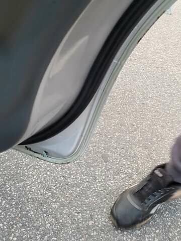 Серый Ниссан Максима, объемом двигателя 3 л и пробегом 360 тыс. км за 2800 $, фото 10 на Automoto.ua