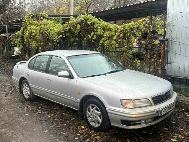 Серый Ниссан Максима, объемом двигателя 2 л и пробегом 280 тыс. км за 2500 $, фото 1 на Automoto.ua