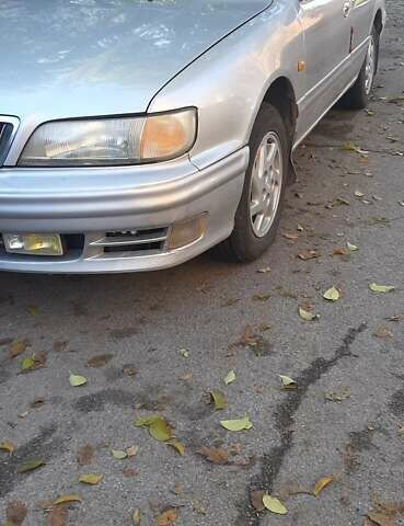 Сірий Ніссан Максіма, об'ємом двигуна 3 л та пробігом 240 тис. км за 2970 $, фото 1 на Automoto.ua