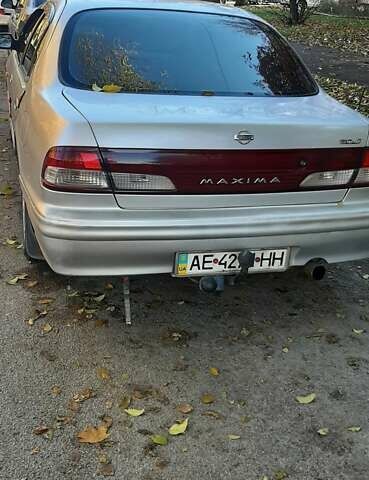 Сірий Ніссан Максіма, об'ємом двигуна 3 л та пробігом 240 тис. км за 2970 $, фото 3 на Automoto.ua