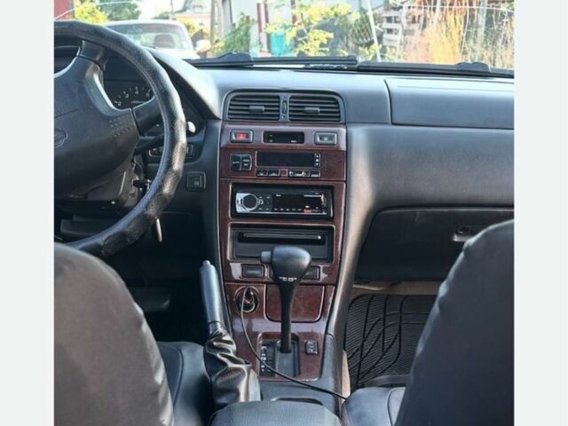 Серый Ниссан Максима, объемом двигателя 3 л и пробегом 500 тыс. км за 2199 $, фото 2 на Automoto.ua