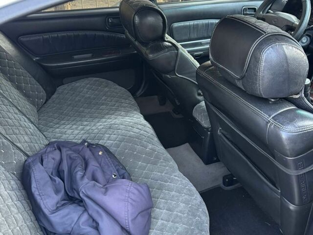 Серый Ниссан Максима, объемом двигателя 2 л и пробегом 280 тыс. км за 2500 $, фото 7 на Automoto.ua