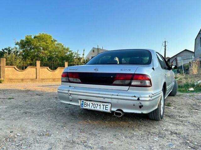 Серый Ниссан Максима, объемом двигателя 3 л и пробегом 500 тыс. км за 2199 $, фото 4 на Automoto.ua