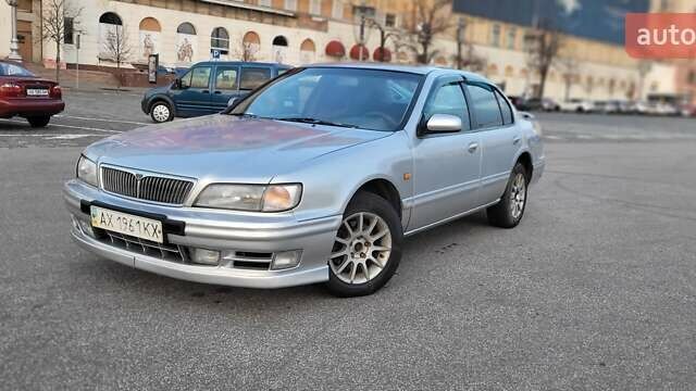 Серый Ниссан Максима, объемом двигателя 3 л и пробегом 360 тыс. км за 2800 $, фото 2 на Automoto.ua